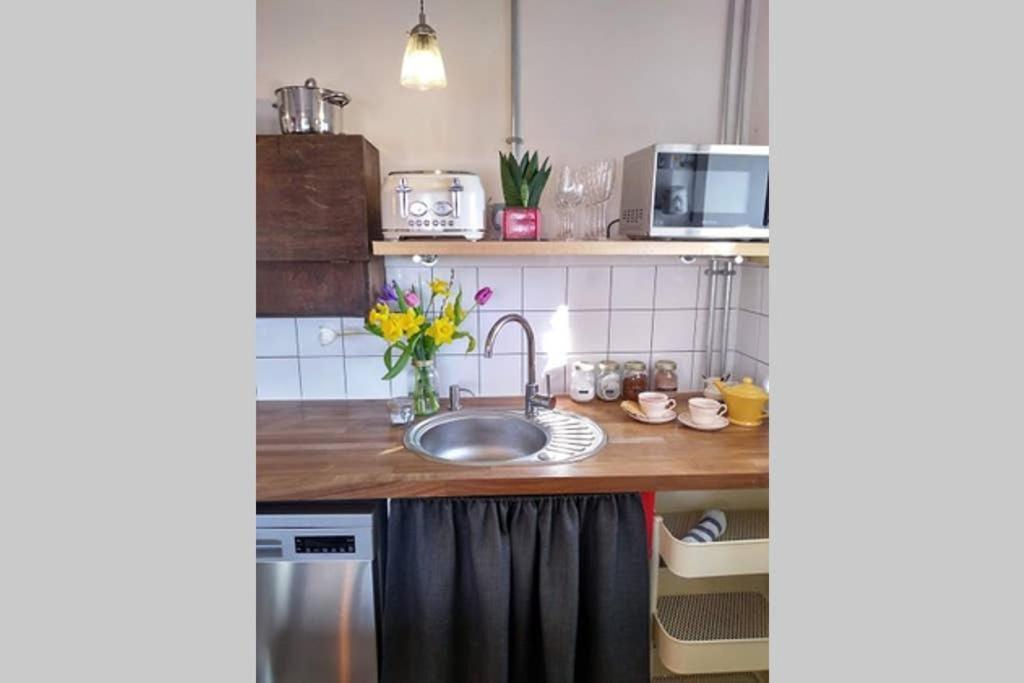 Cattle Shed Cottage Нарбърт Екстериор снимка